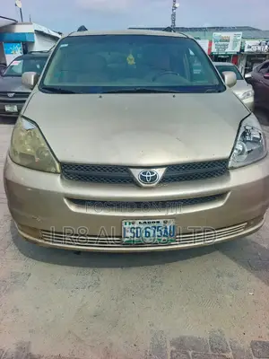Toyota Sienna LE AWD 2005 Gold