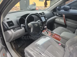 Toyota Highlander 2010 Gray