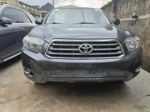 Toyota Highlander 2010 Gray