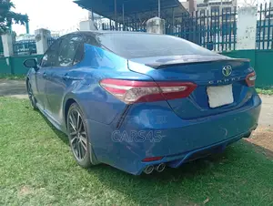 Toyota Camry XSE FWD (2.5L 4cyl 8AM) 2018 Blue