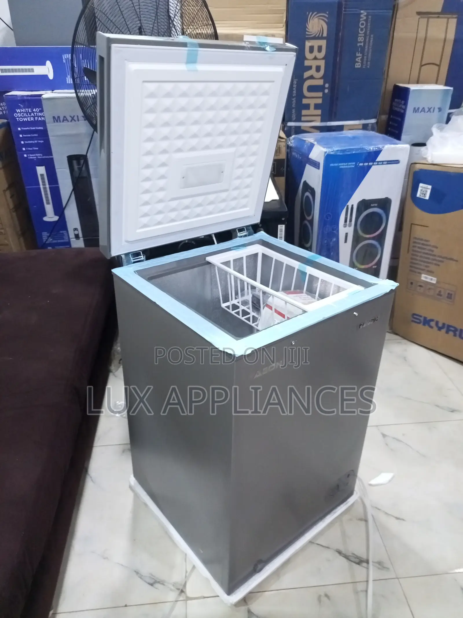 Aeon 100l Deep Freezer With Interior Light