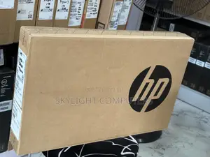 New Laptop HP ZBook Firefly 14 G10 32GB Intel Core i7 SSD 1T