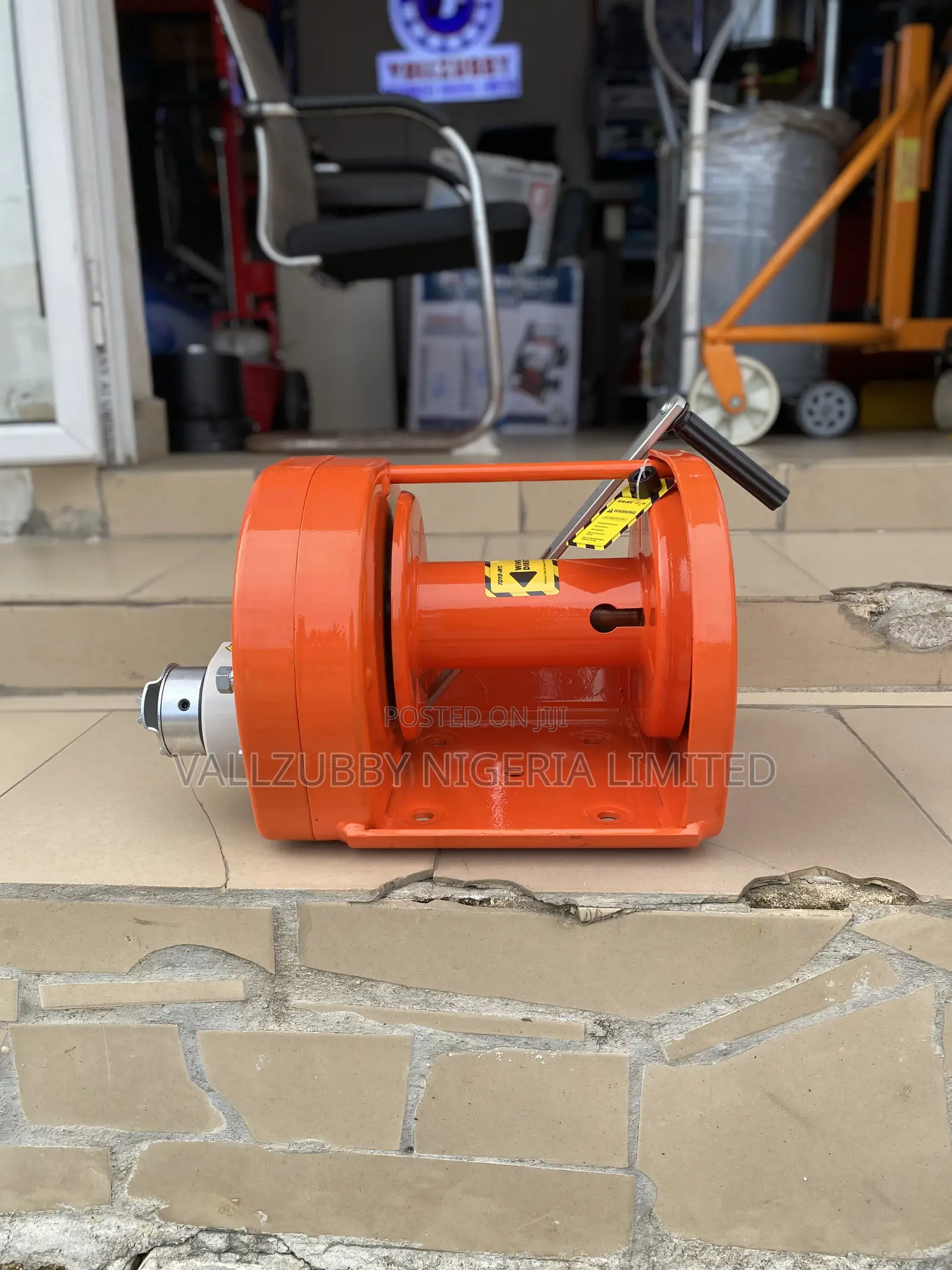 Hand Winch – 2 Ton Manual Winch for Lifting and Pulling, 9mm Wire Rope