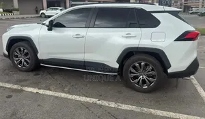 Toyota RAV4 Limited AWD 2024 White