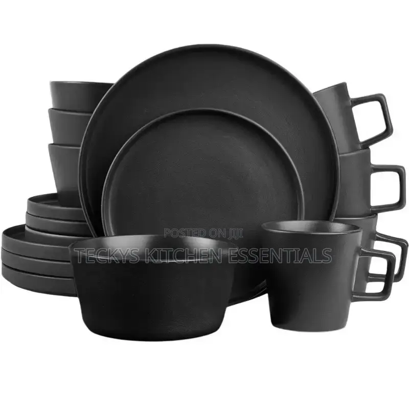 Plates Set