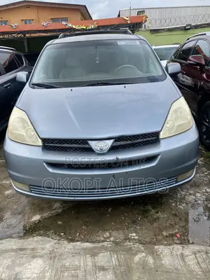 Toyota Sienna 2005 Blue