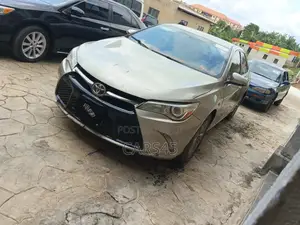 Toyota Camry 2017 Gray