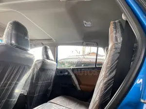 Toyota RAV4 2016 Blue