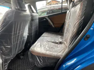 Toyota RAV4 2016 Blue