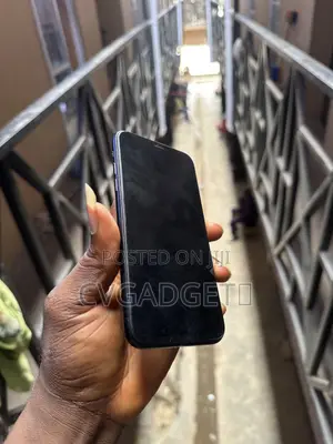 Apple iPhone XR 64 GB Black