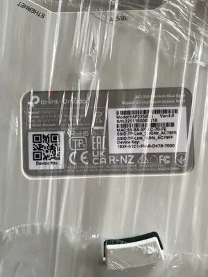 Tp-Link Ac1350 Wireless Dual Band Gigabit Ceiling Mount Access Point