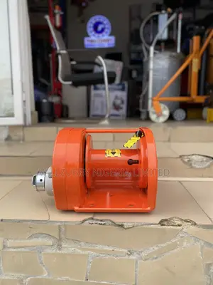 3 Ton Manual Winch for Lifting and Pulling, 12.5mm Wire Rope