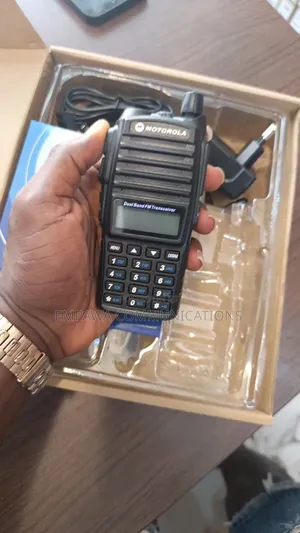 Motorola Gp399 Dual Band Walkie Talkie