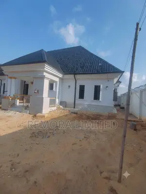 4bdrm Bungalow in Egbelu Emeke, Owerri for sale