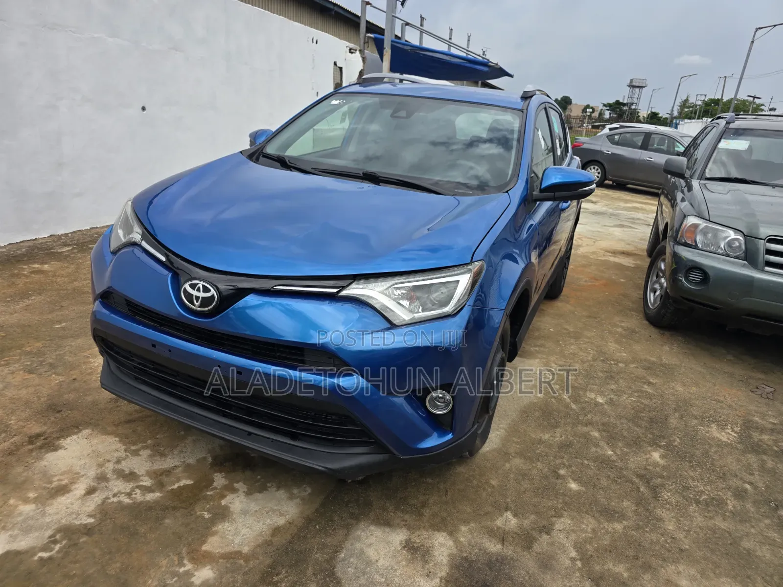 Toyota RAV4 2017 Blue