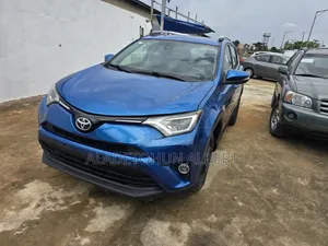 Toyota RAV4 2017 Blue