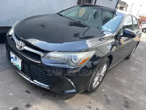 Toyota Camry 2016 Blue