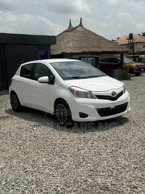Toyota Yaris 2013 White