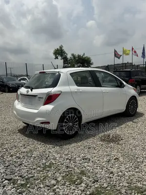 Toyota Yaris 2013 White