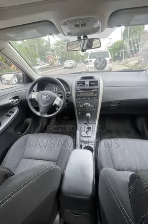 Toyota Corolla 2013 White