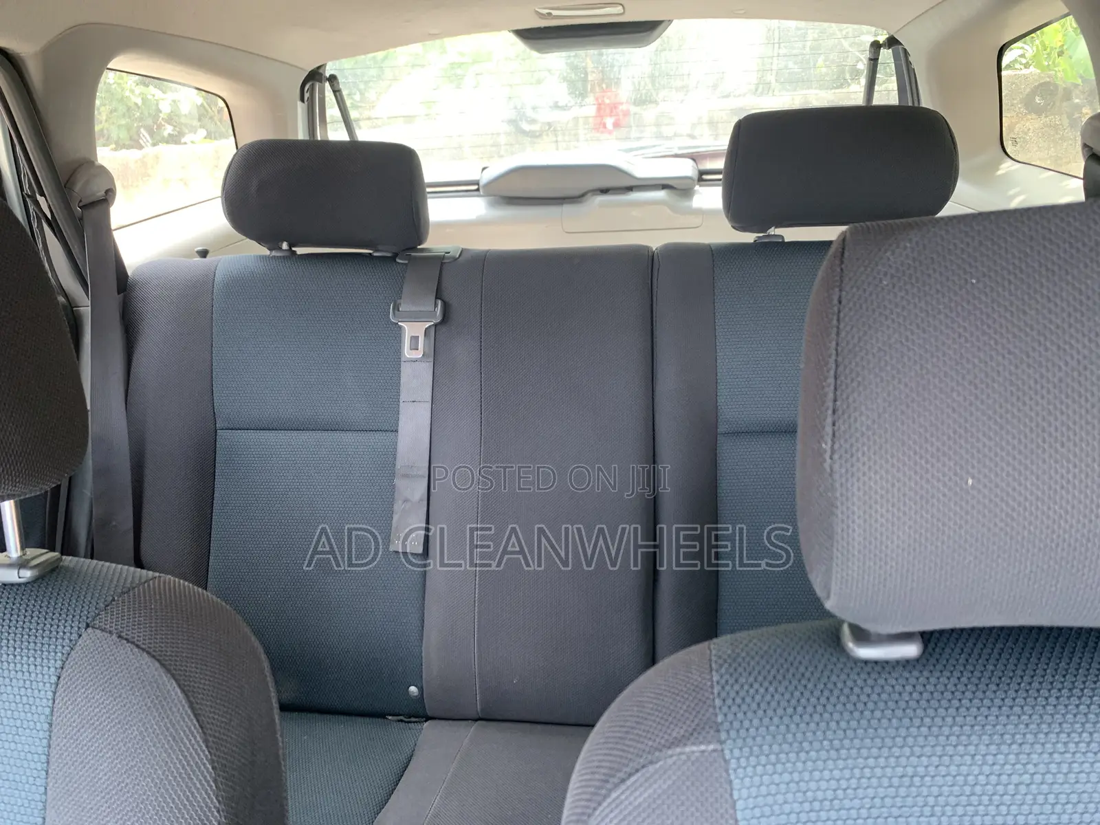 Toyota Matrix Hatchback FWD (1.8L 4cyl 5M) 2007 Silver