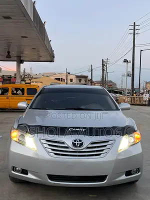 Toyota Camry 2009 Silver
