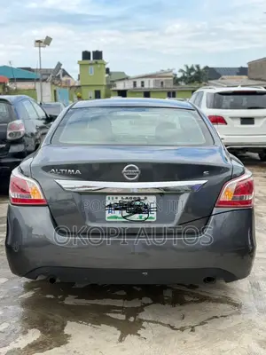 Nissan Altima 2014 Blue