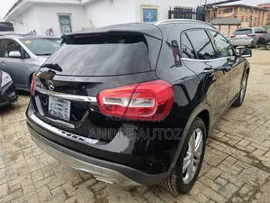 Mercedes-Benz GLA 250 2017 Black