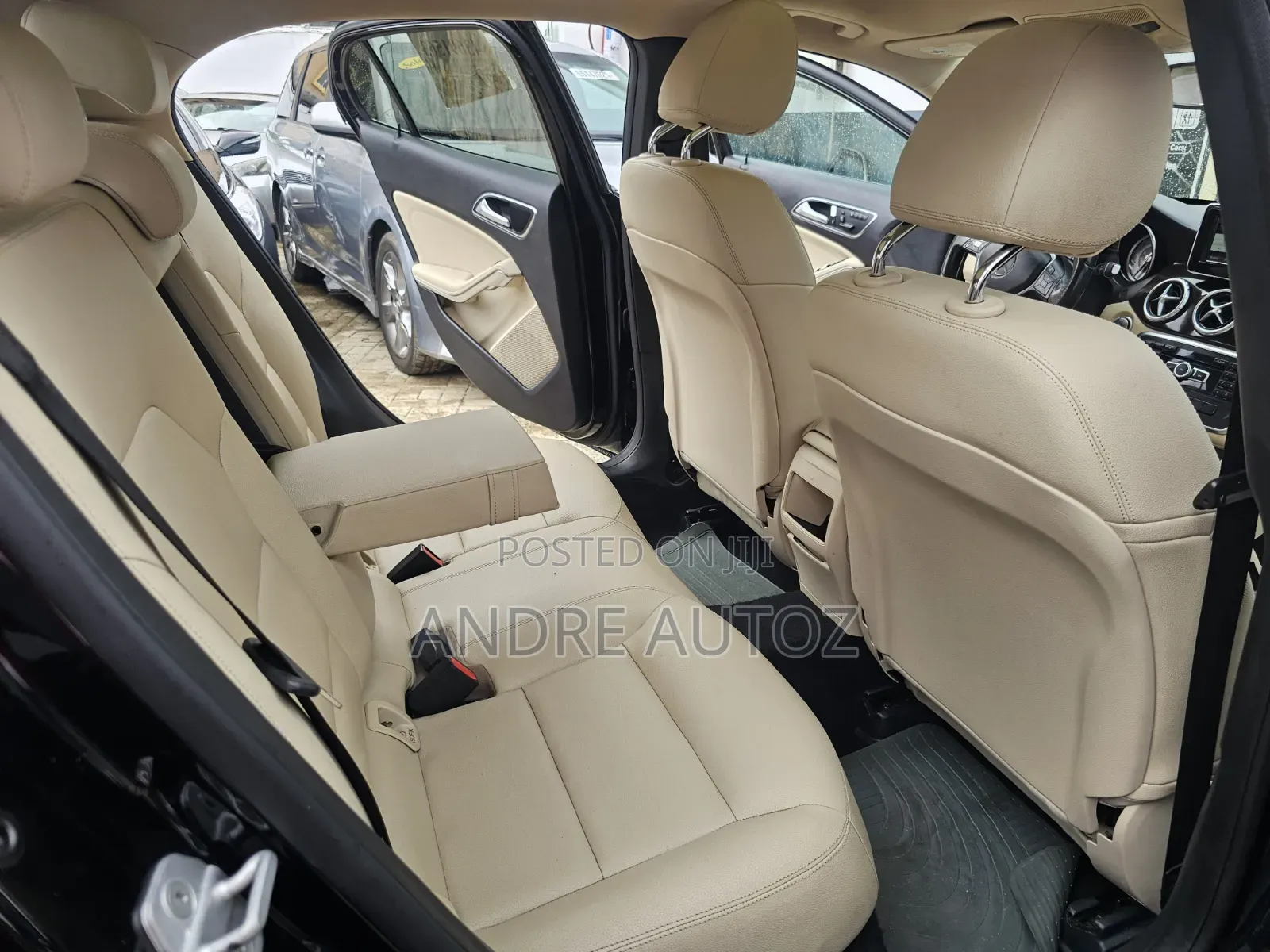 Mercedes-Benz GLA 250 2017 Black