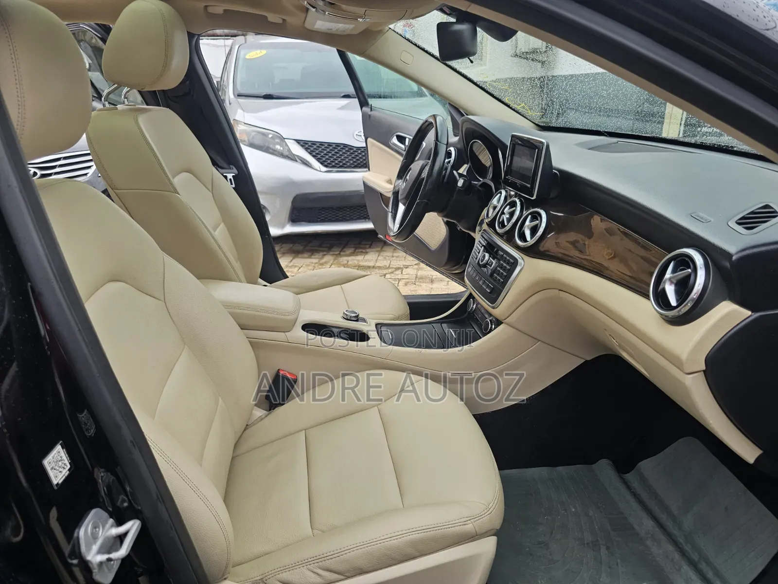 Mercedes-Benz GLA 250 2017 Black