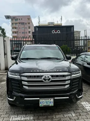 Toyota Land Cruiser 2009 Black
