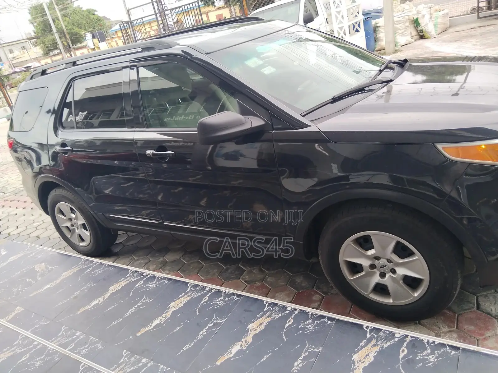 Ford Explorer 2011 Black