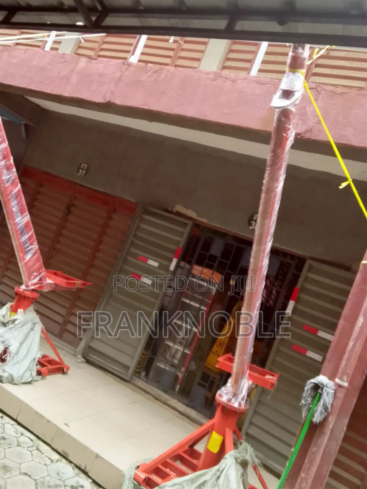 Lifting Crane