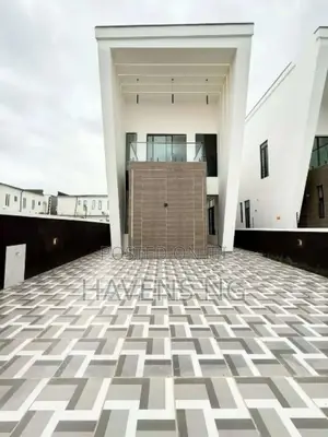 5bdrm Duplex in Lekki Phase 2 for sale