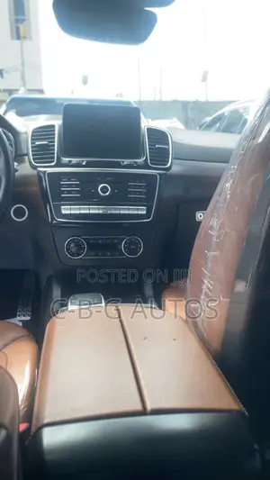 Mercedes-Benz GLE-Class AMG GLE 43 4MATIC 2017 White