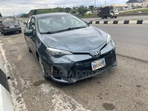 Toyota Corolla LE Eco (1.8L 4cyl 2A) 2018 Gray