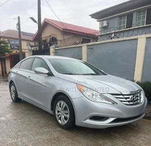 Hyundai Sonata 2011 Silver