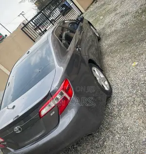 Toyota Camry 2014 Gray