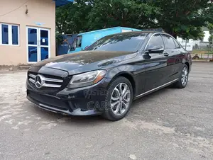 Mercedes-Benz C300 2015 Black
