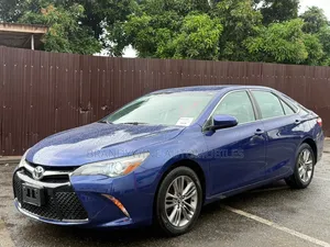 Toyota Camry 2016 Blue