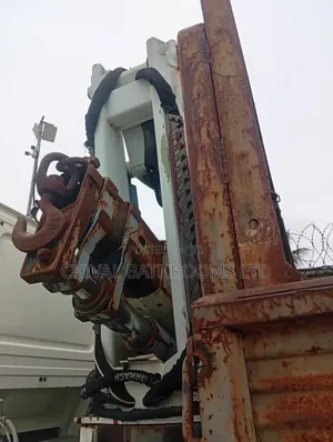 Daf 75 Cf Injector
Tipper and 8 Tons Hiab