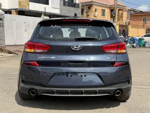 Hyundai Elantra Value Edition 2020 Blue