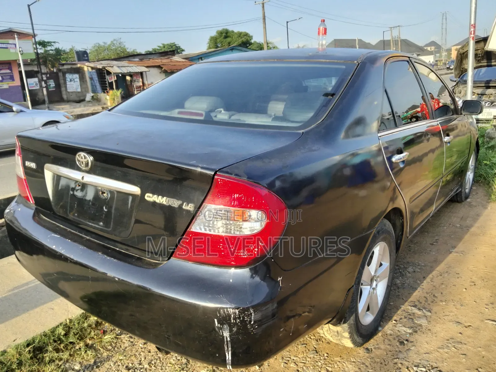 Toyota Camry SE 2024 Black