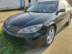 Toyota Camry SE 2024 Black