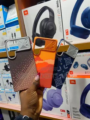 Samsung Pouches
