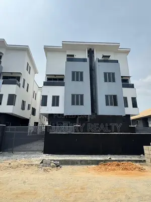 5bdrm Duplex in Ikate for sale