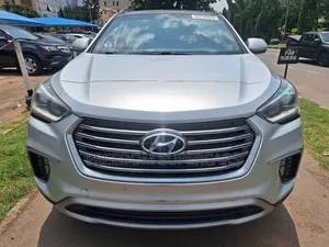 Hyundai Santa Fe 2017 Silver