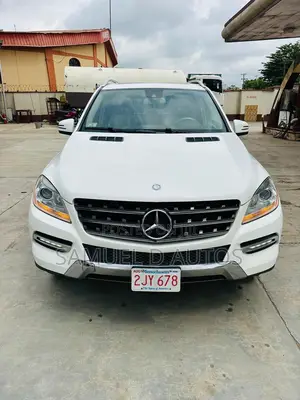 Mercedes-Benz M Class ML350 4MATIC 4dr SUV AWD (3.5L 6cyl 7A) 2015 White