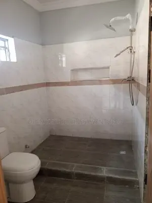2bdrm Apartment in Icast, Akala Express for rent