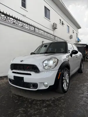 Mini Cooper Classic 2013 White